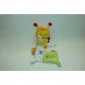 DOUDOU ABEILLE PELUCHE AVEC MOUCHOIR POMMETTE