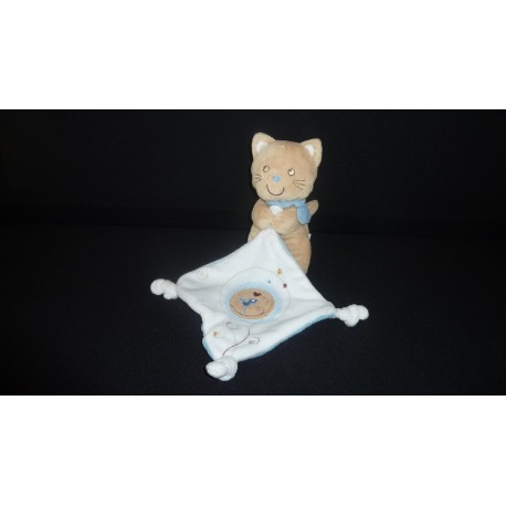 DOUDOU CHAT PELUCHE AVEC MOUCHOIR POMMETTE